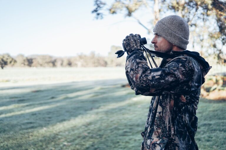 21 meilleures idées cadeaux pour chasseur (guide 2024)