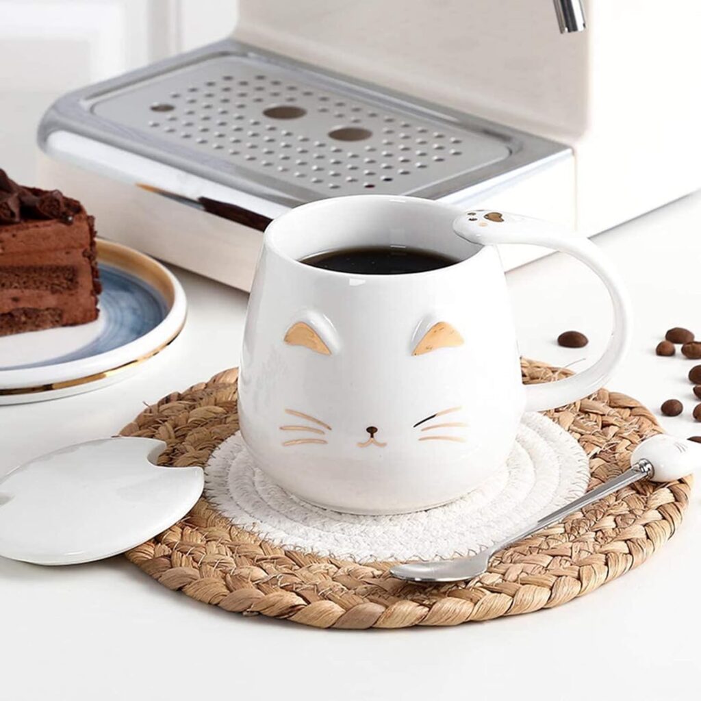 7. Mug avec chat en céramique